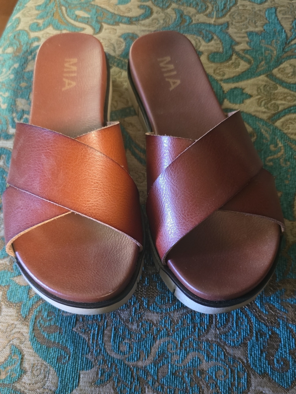 MIA Women's Two-Tone Brown Leather Crossband Slides